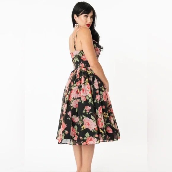 ❌SOLD❌🦋B2G1🦋UNIQUE VINTAGE Black & Pink Floral Reed Swing Dress NWT | MEDIUM | - Picture 3 of 13